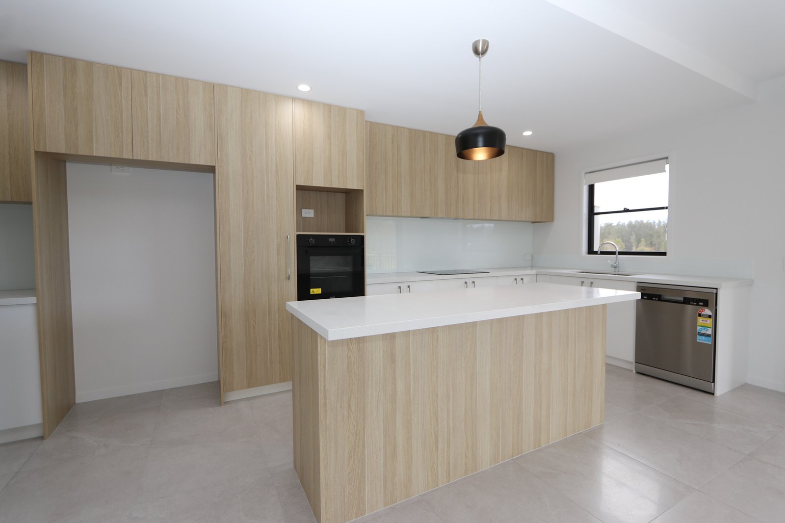 17/19 Sunrise Court MERRIMAC 7