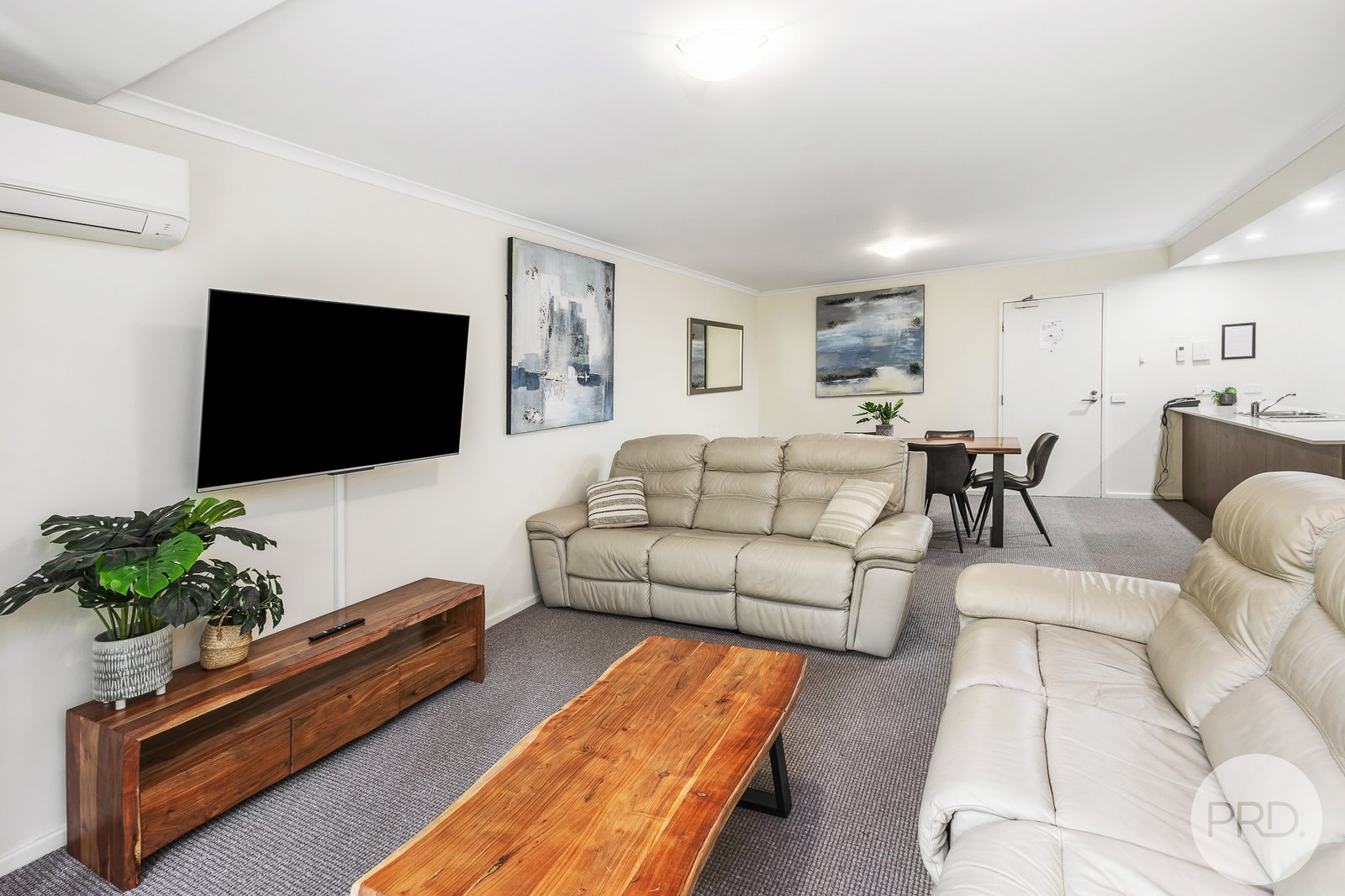 17/1a Tomaree Street,  NELSON BAY 10