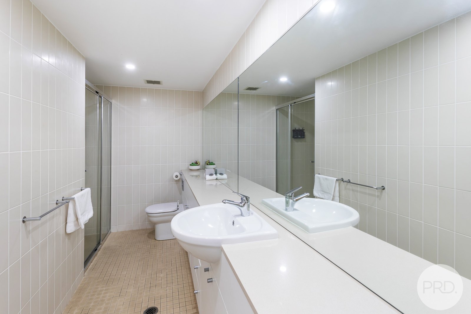 17/1a Tomaree Street,  NELSON BAY 18