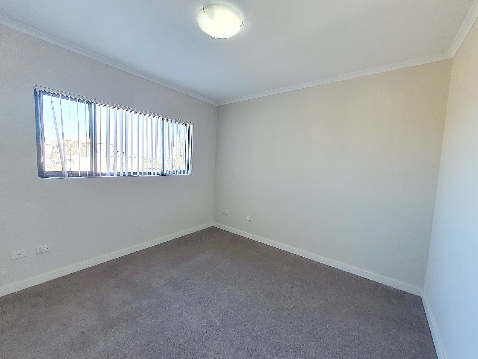 17/2 Bigge Street LIVERPOOL 4