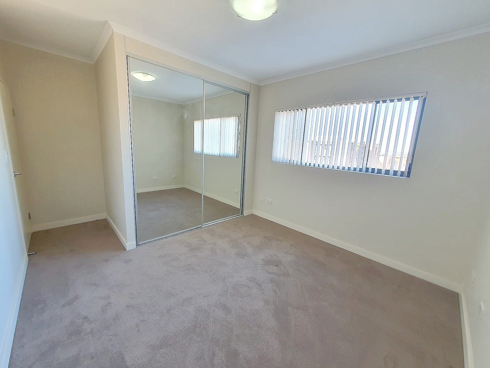 17/2 Bigge Street LIVERPOOL 5