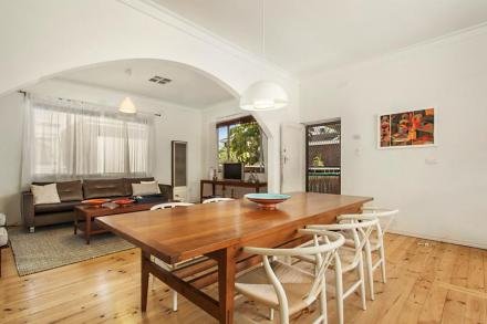 Gallery: 172 Centre Road