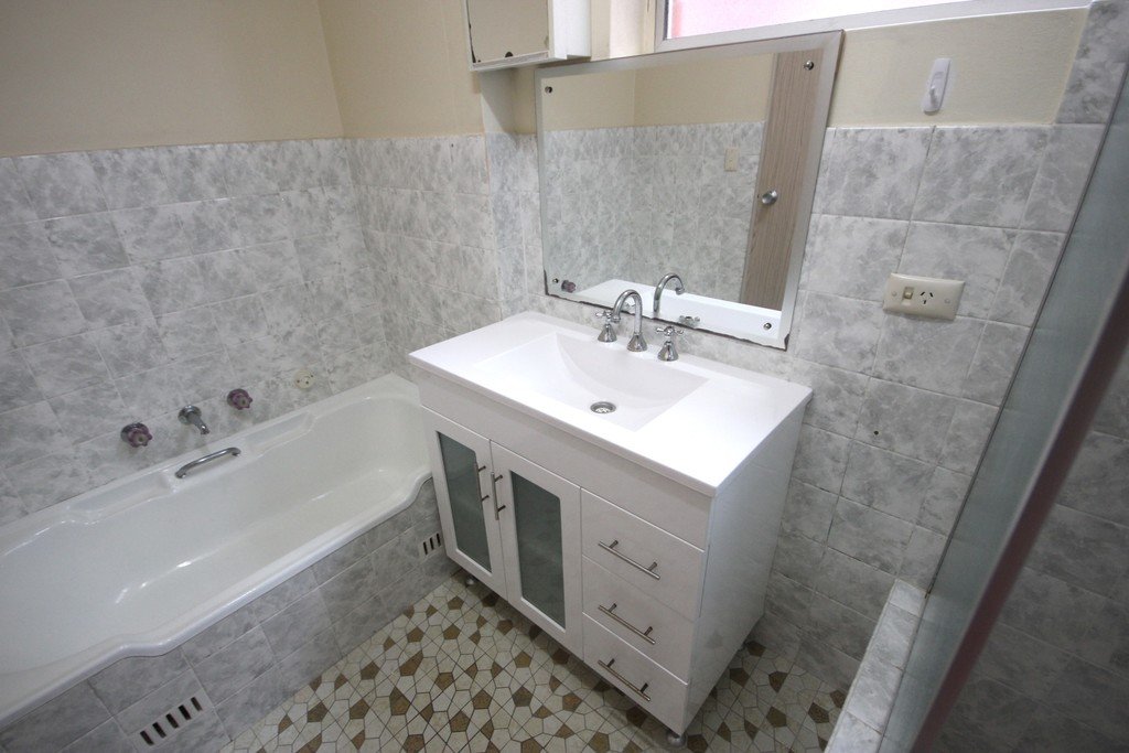 172 Chuter Avenue SANS SOUCI 4