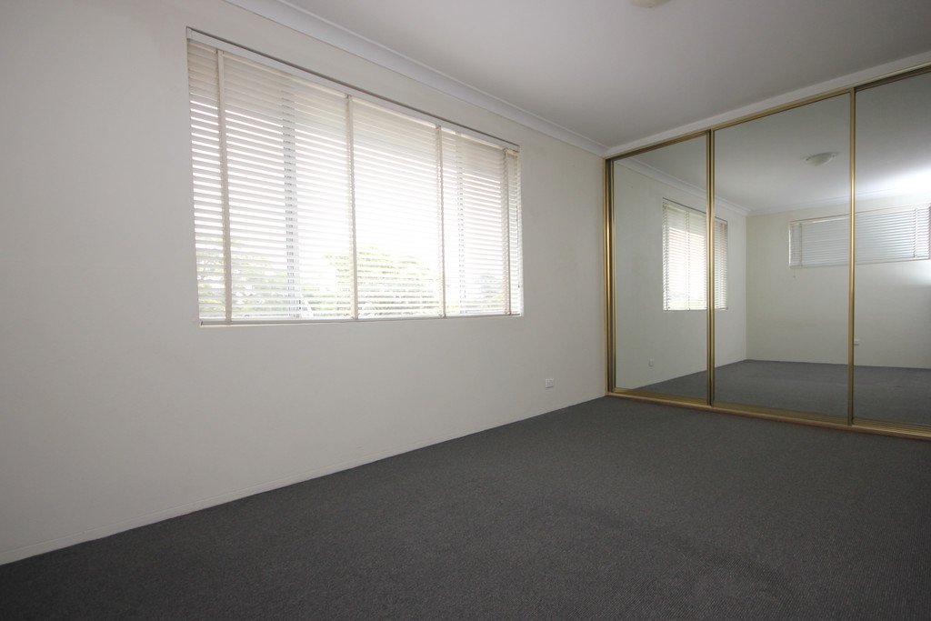 172 Chuter Avenue SANS SOUCI 6