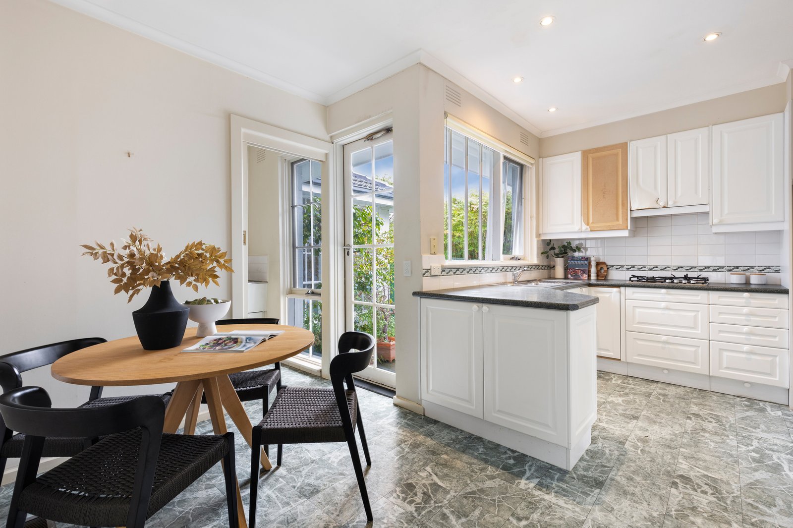 Gallery: 1/72 Dendy Street