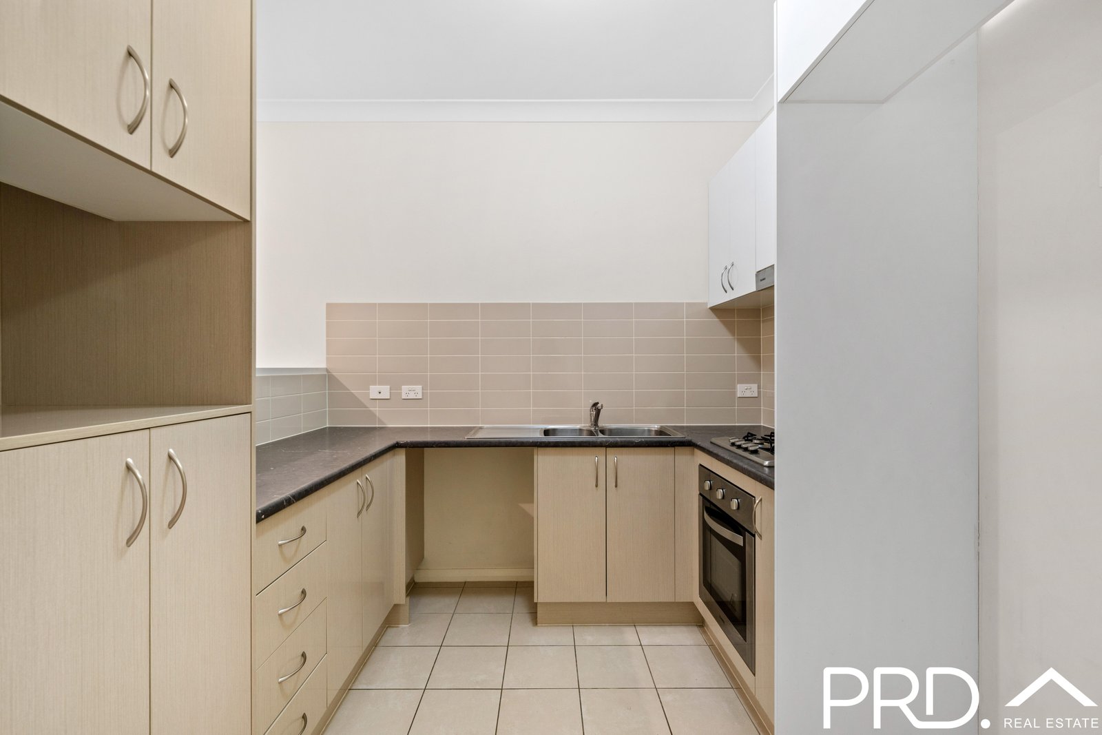 17/2 Fitzgerald Road ERMINGTON 4