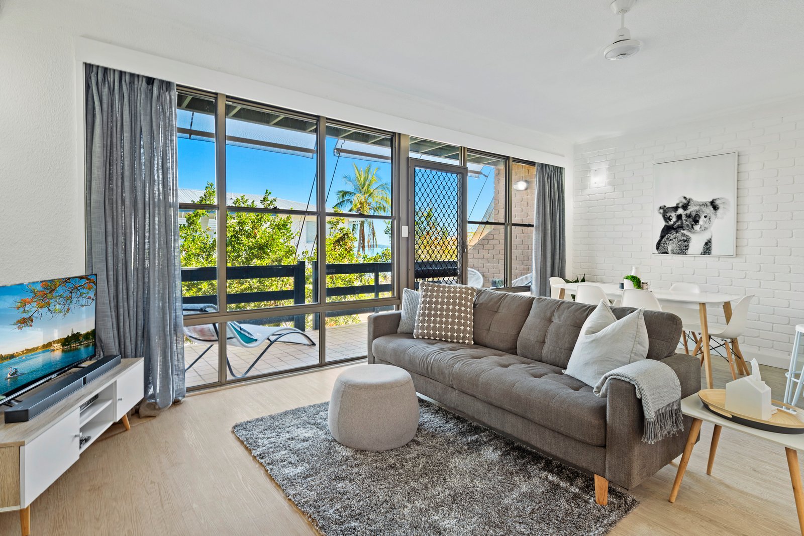17/2 Lewis Street AIRLIE BEACH 2