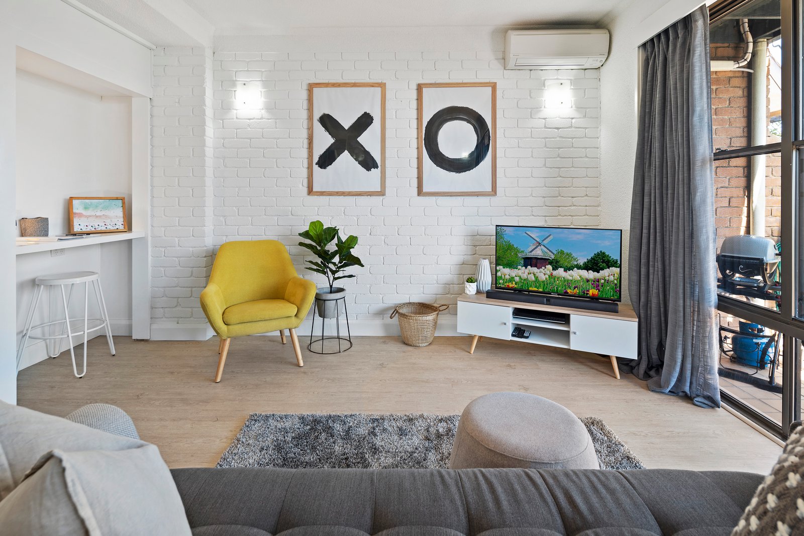 17/2 Lewis Street AIRLIE BEACH 5
