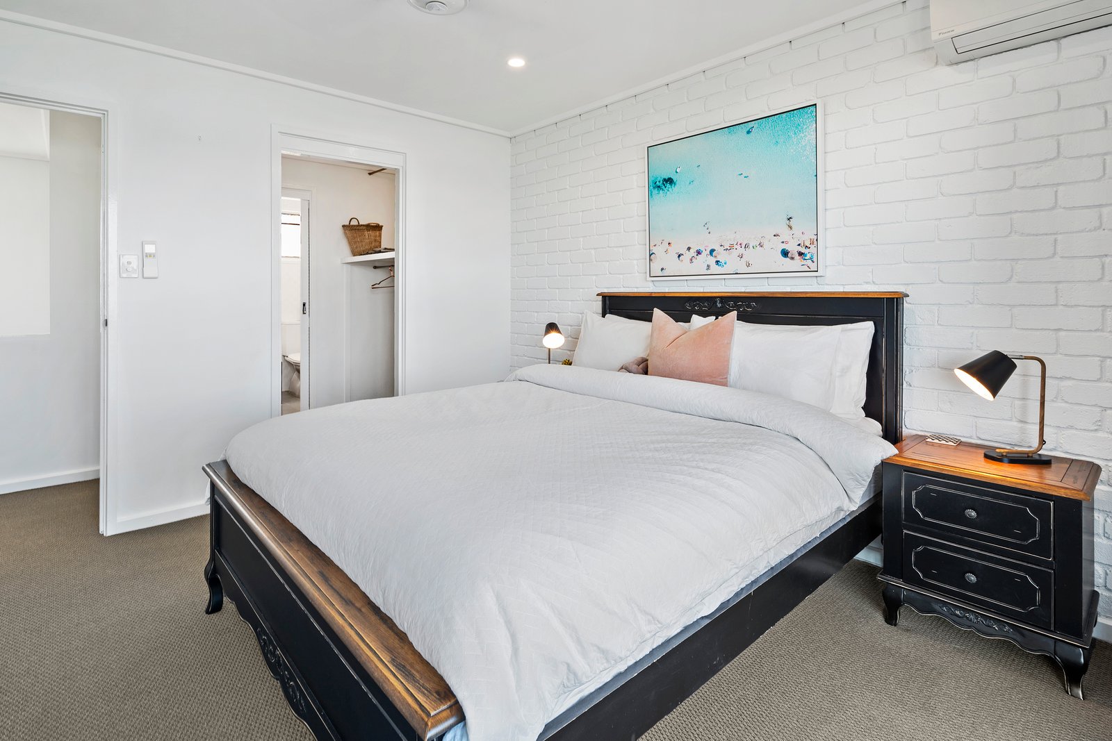 17/2 Lewis Street AIRLIE BEACH 7