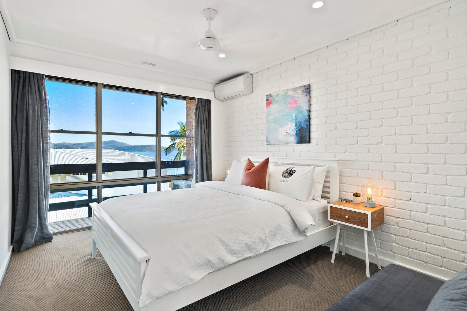 17/2 Lewis Street AIRLIE BEACH 8