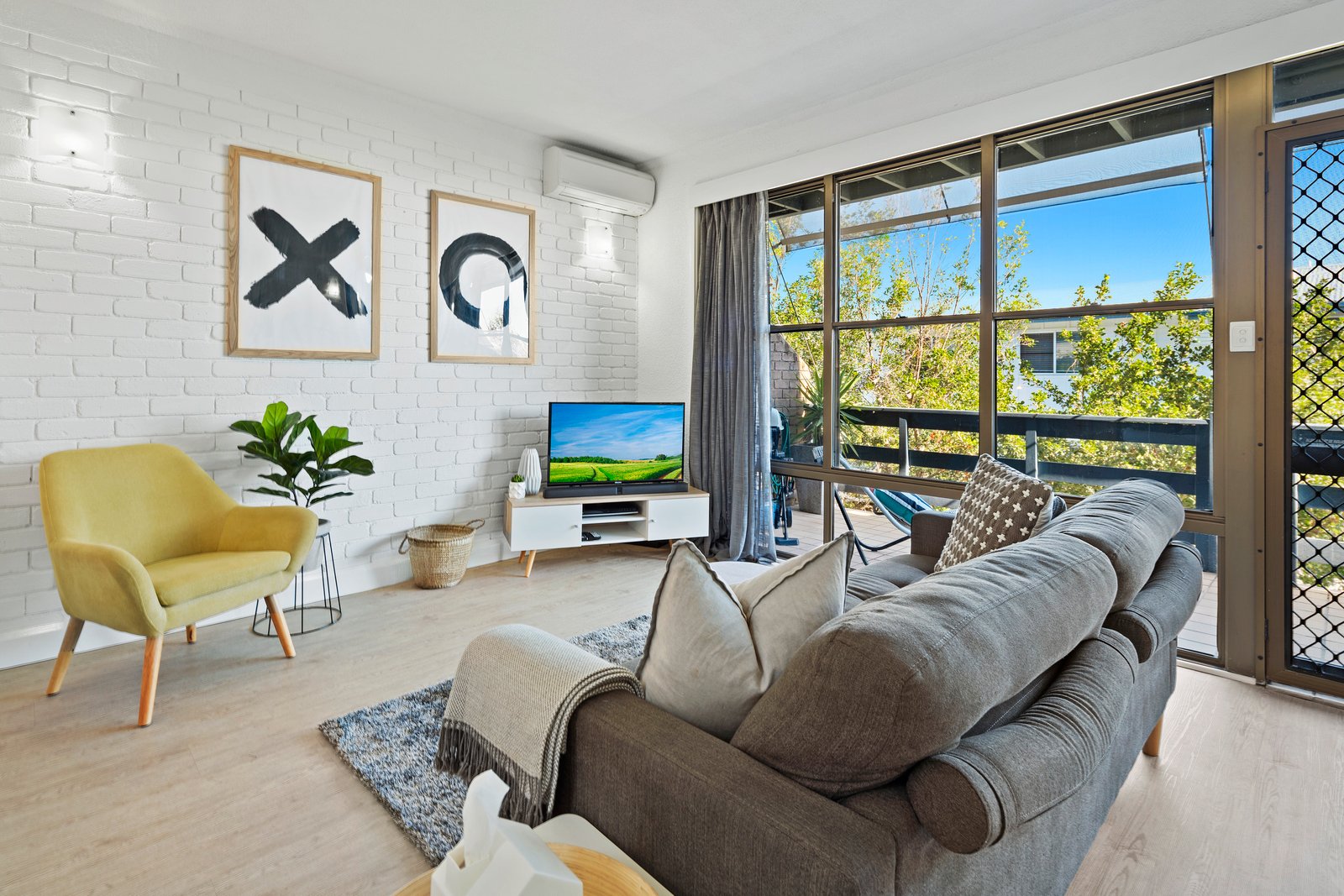 17/2 Lewis Street AIRLIE BEACH 14