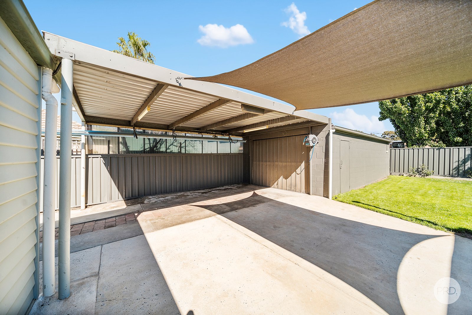 172 Mackenzie Street West  GOLDEN SQUARE 12