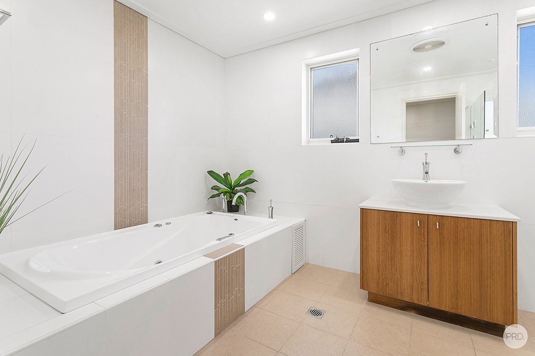 1/72 Magnus Street NELSON BAY 17