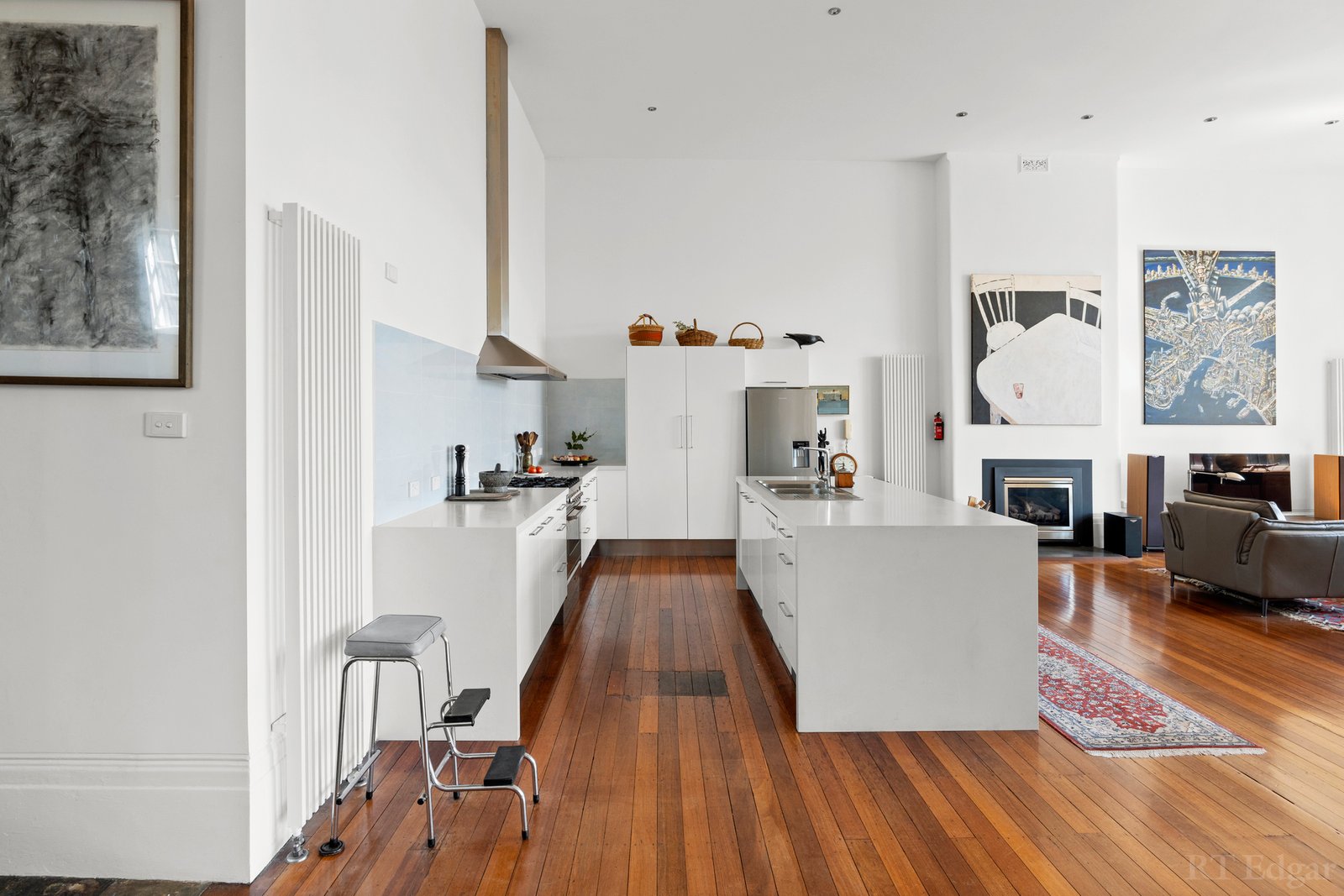 Real Estate and Property in 172 Peel Street, Windsor, VIC