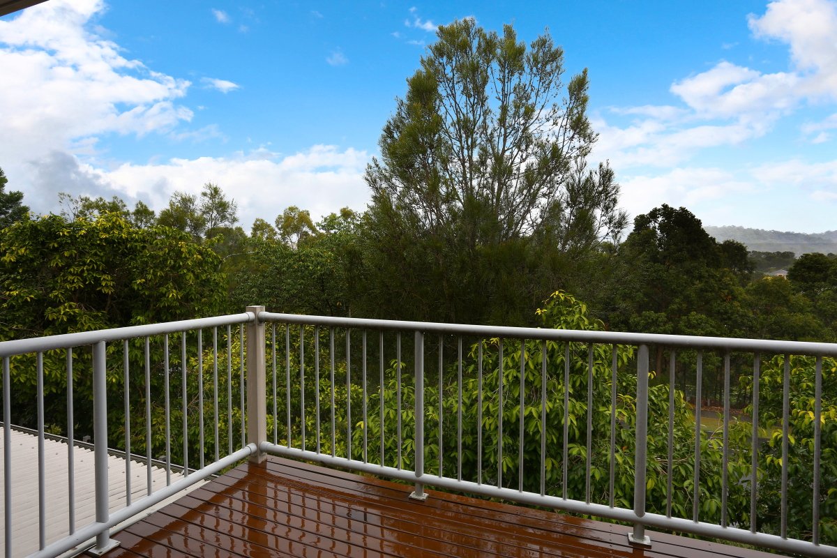 17/2 Sangster Crescent PACIFIC PINES 10