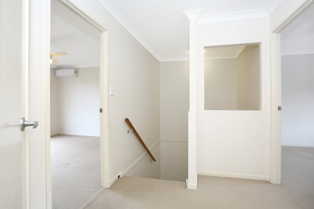 17/2 Sangster Crescent PACIFIC PINES 16