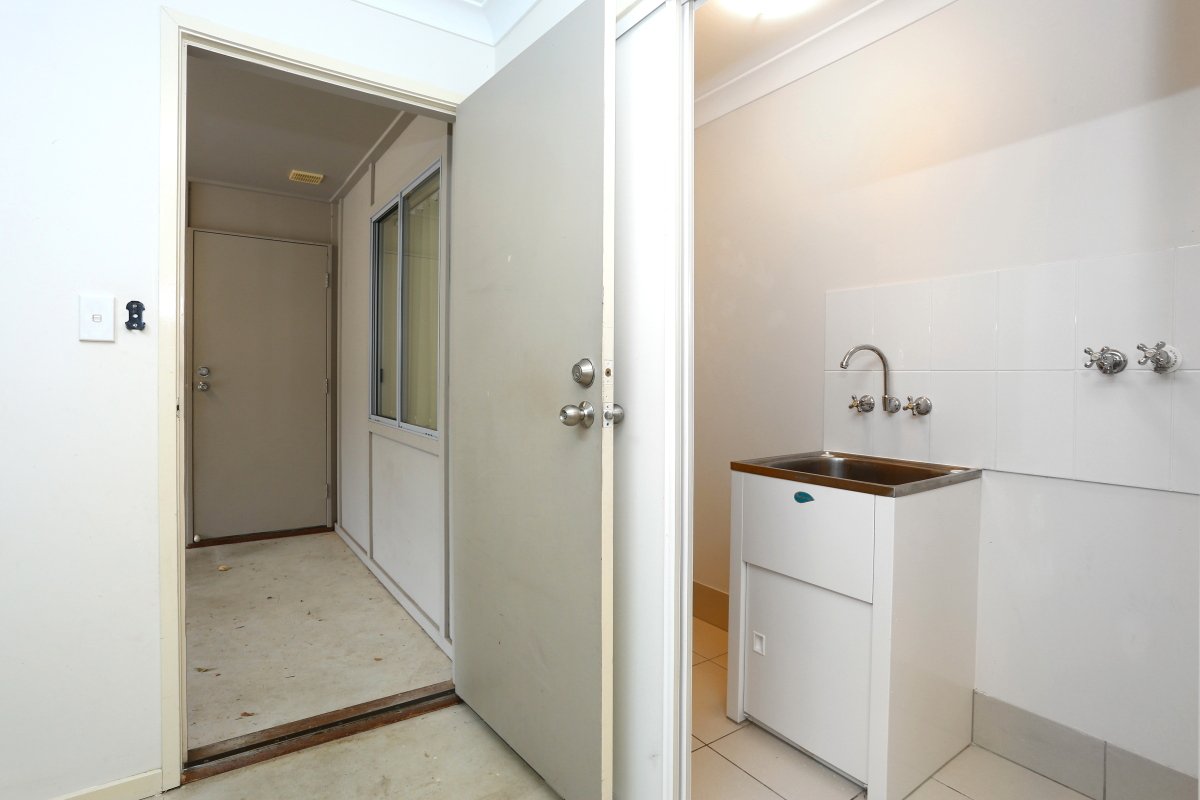 17/2 Sangster Crescent PACIFIC PINES 19