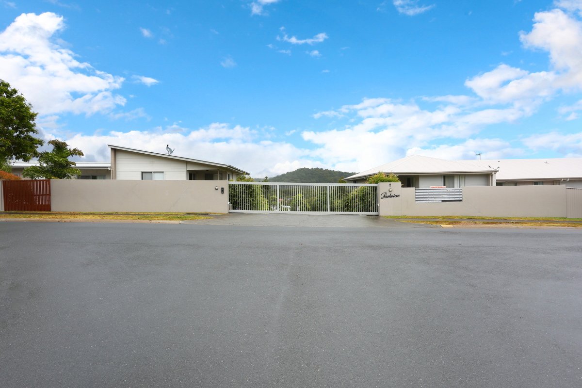 17/2 Sangster Crescent PACIFIC PINES 22