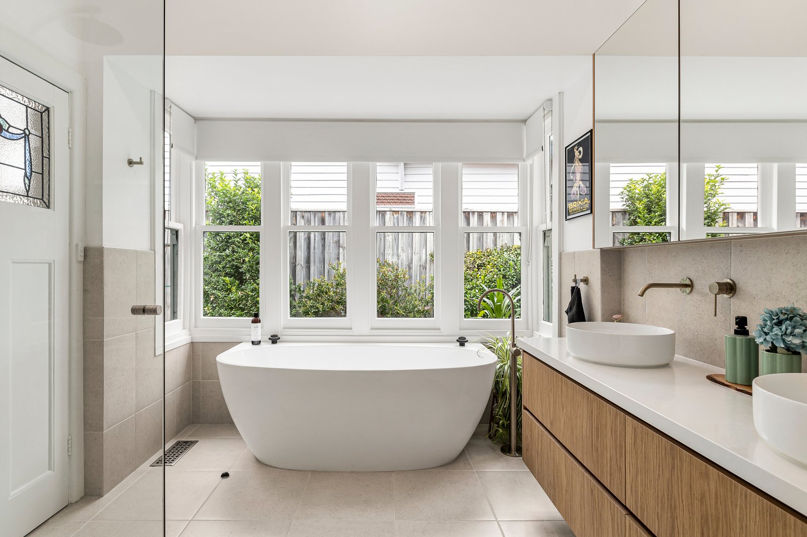 Gallery: 172 South Road
