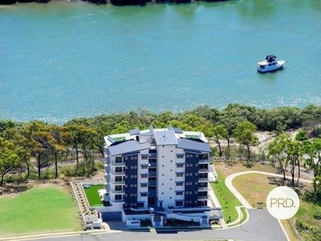 17/2 The Promenade BOYNE ISLAND 2