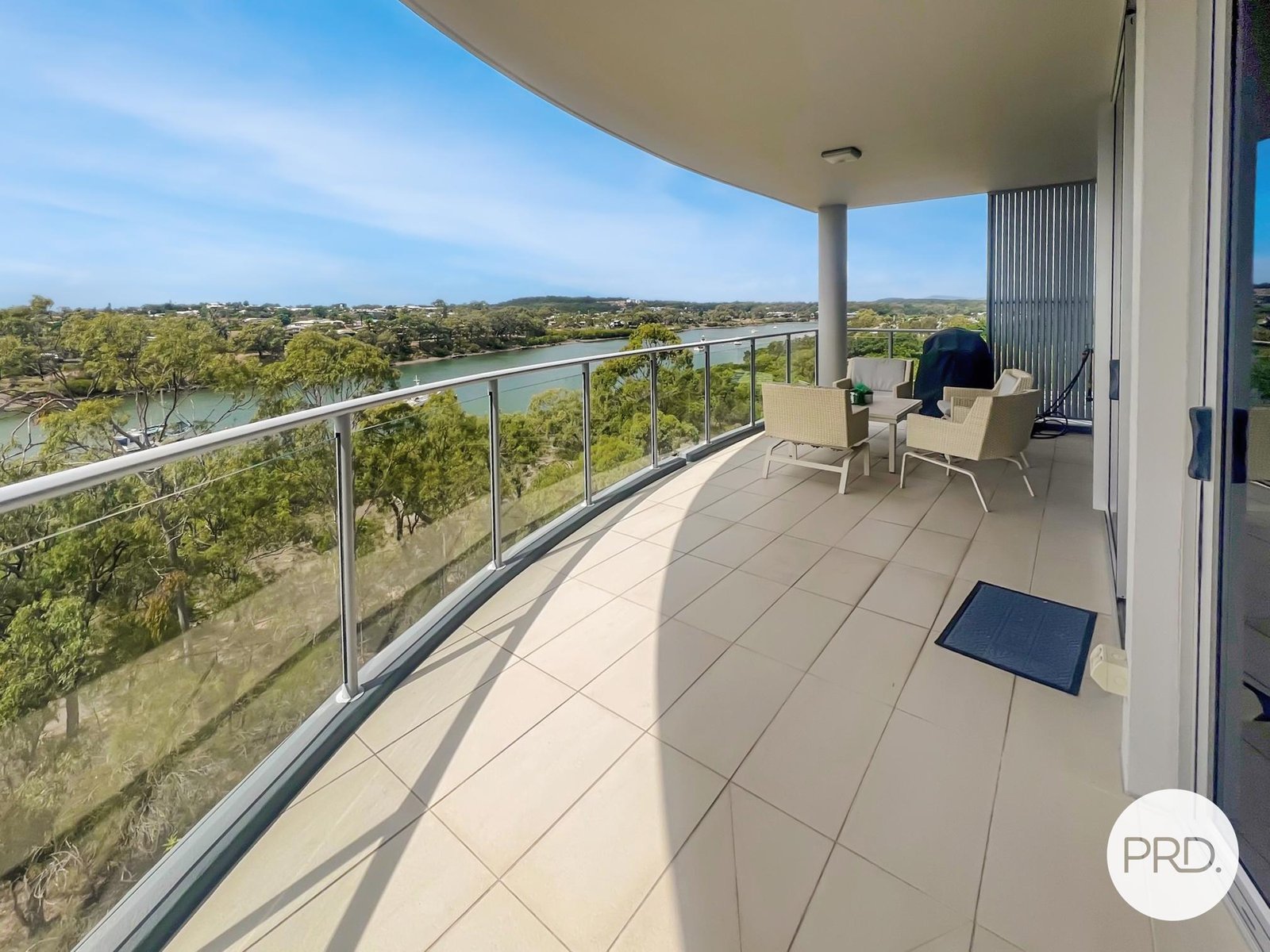 17/2 The Promenade BOYNE ISLAND 14