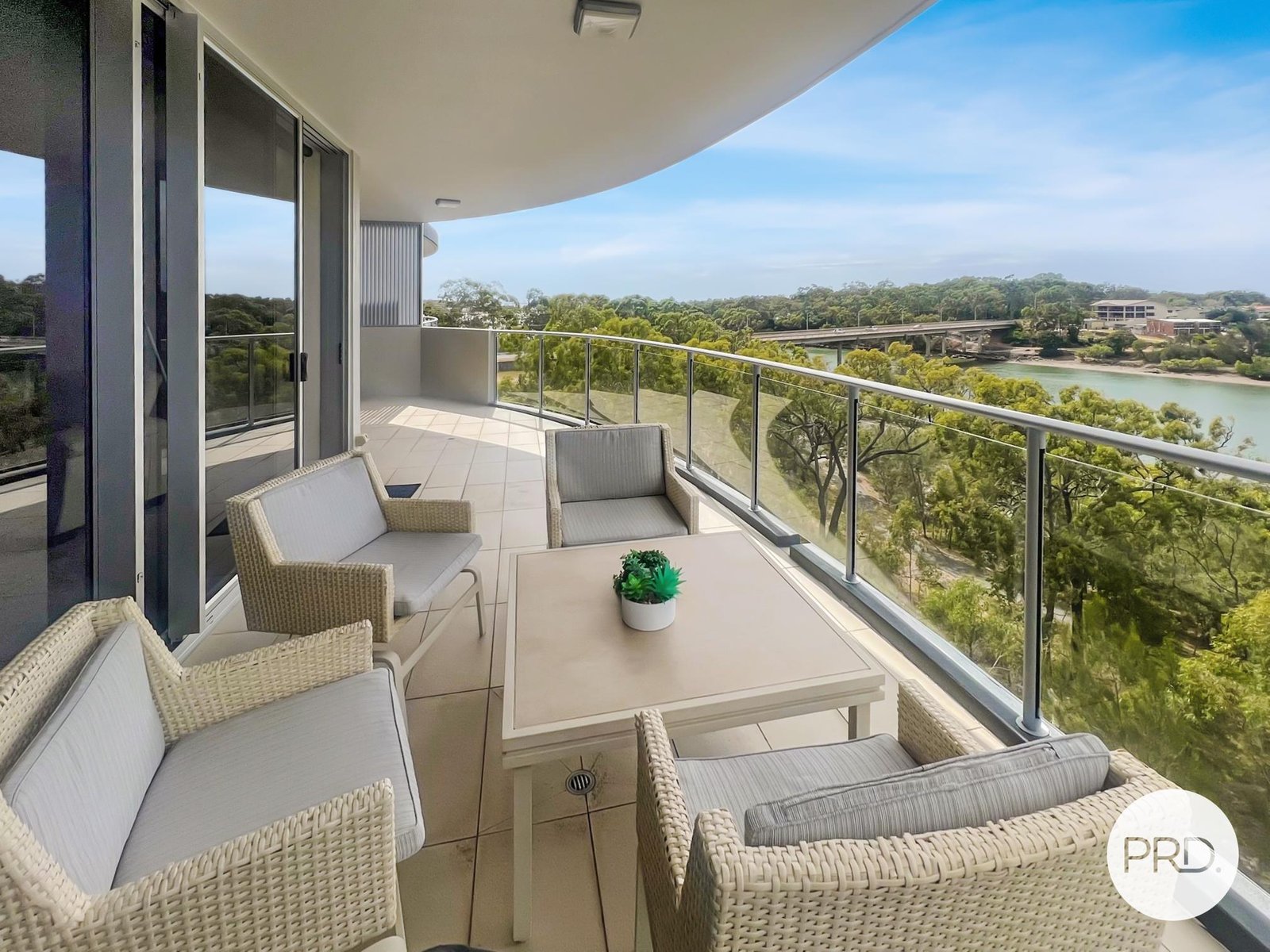 17/2 The Promenade BOYNE ISLAND 16