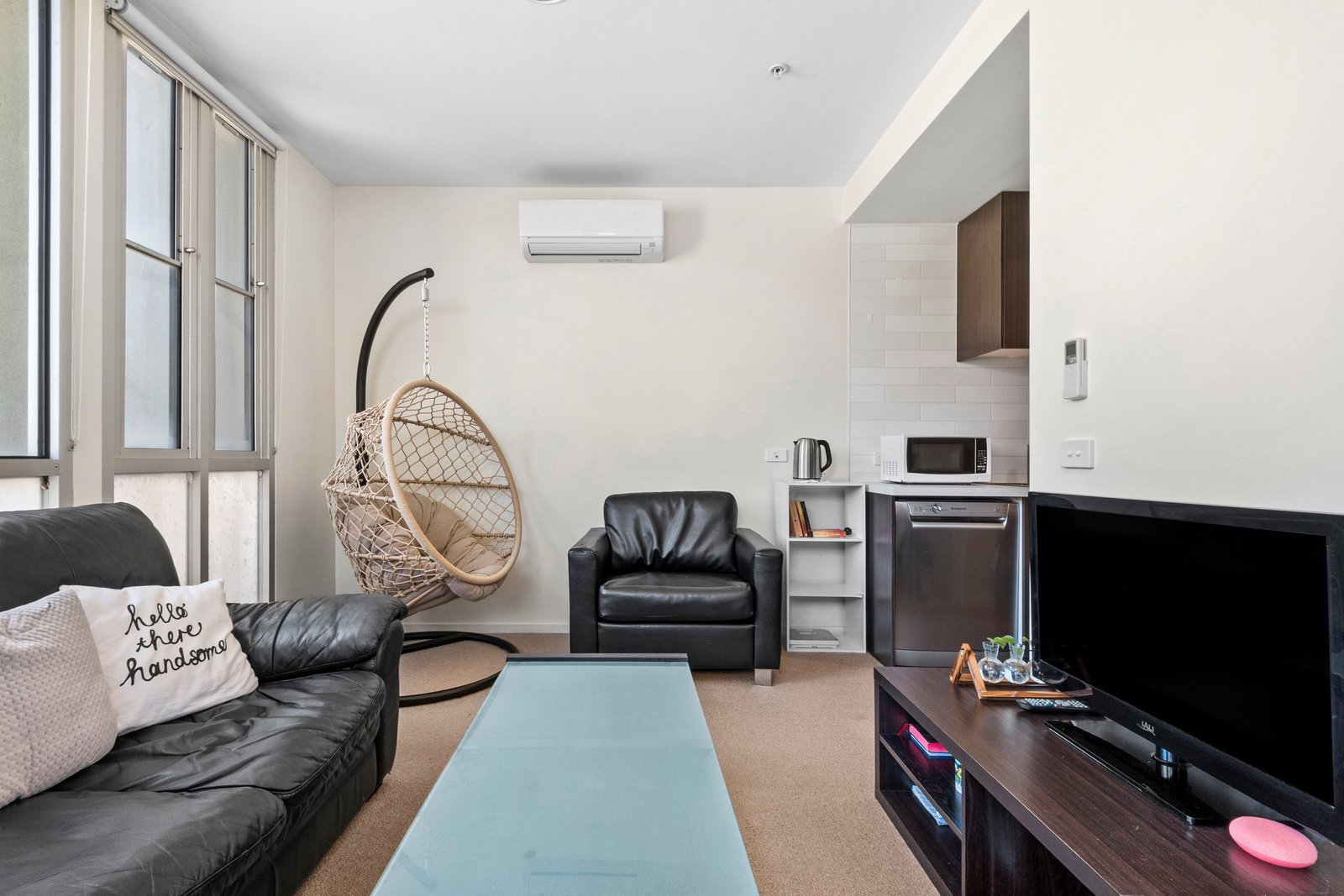 Gallery: 17/20 Ficinia Mews