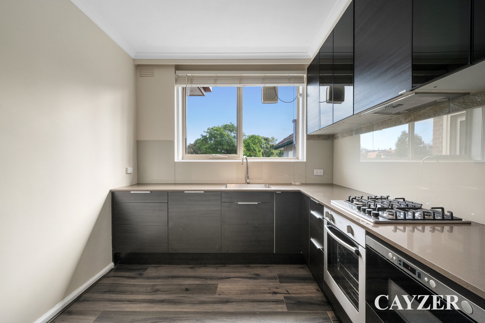 Gallery: 17/206 Canterbury Road