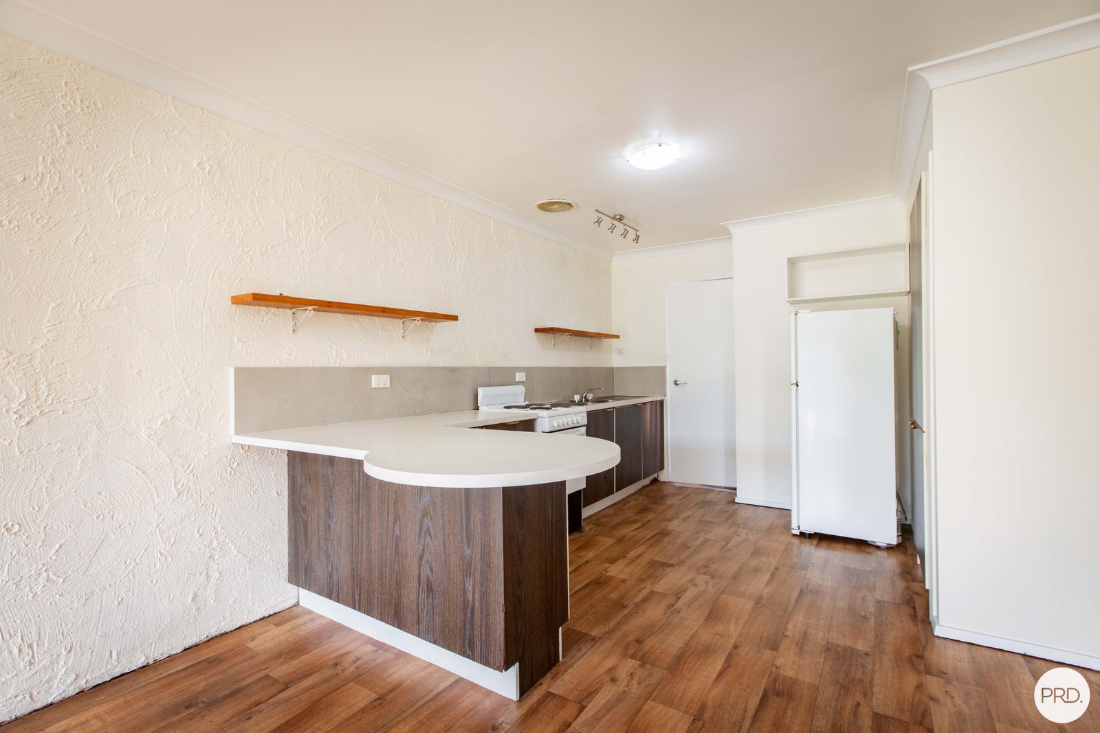 1/724 East Street EAST ALBURY 3
