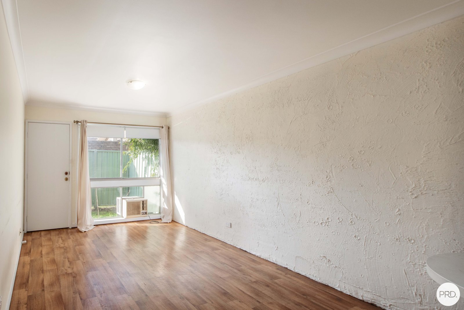 1/724 East Street EAST ALBURY 4