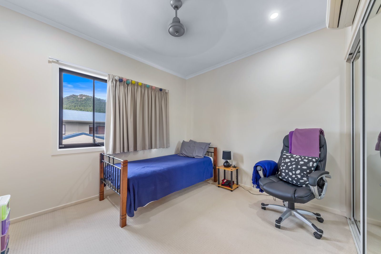 17/25 Abell Road CANNONVALE 8