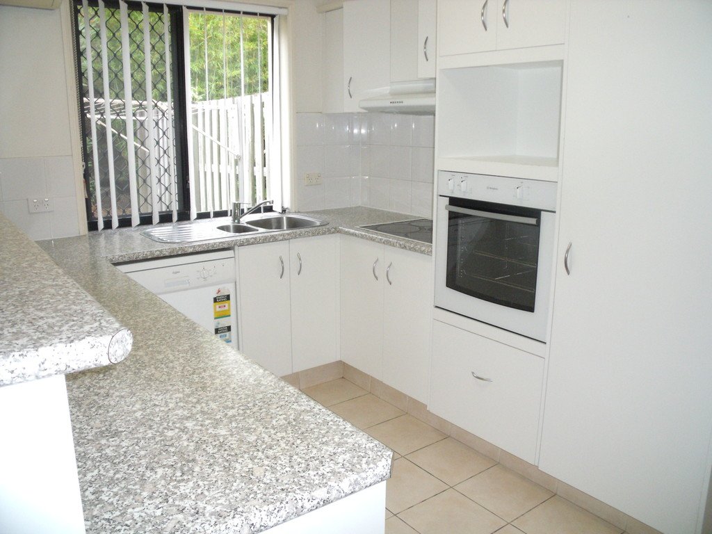 172/8-10 Ghilgai Road MERRIMAC 2