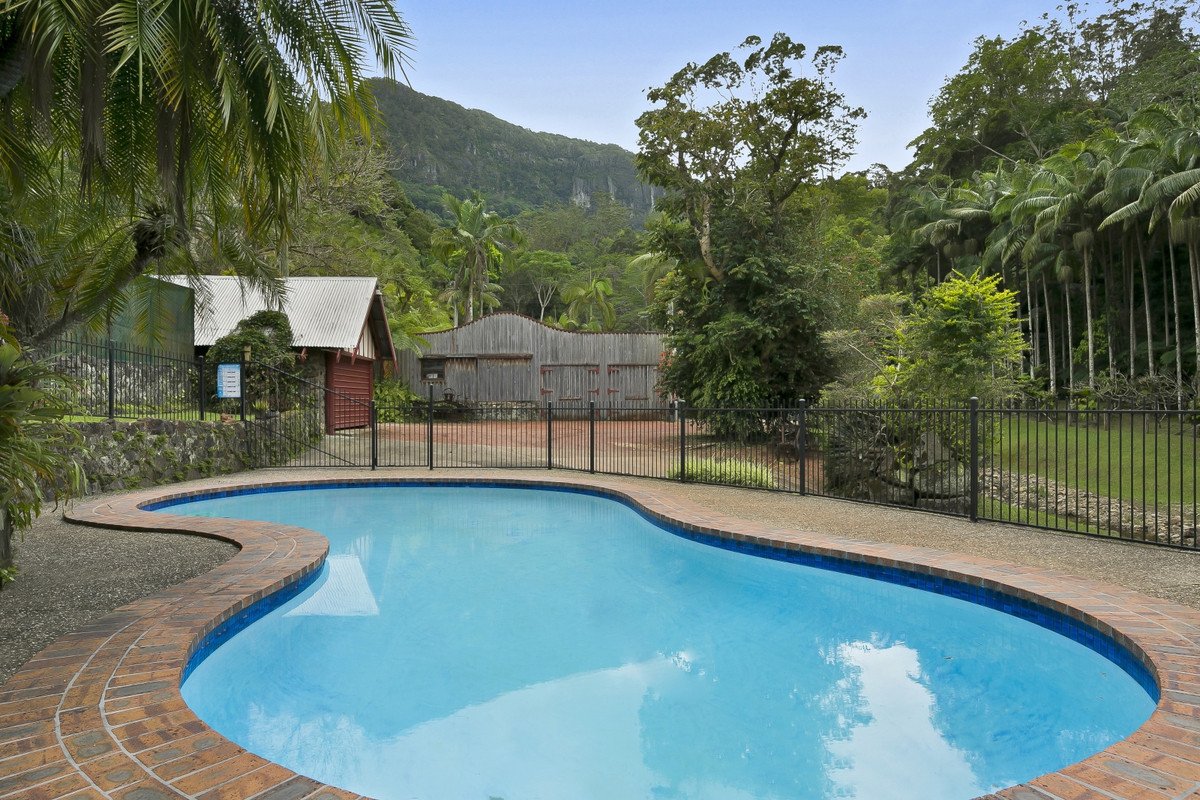 1728 - 1730 Currumbin Creek Road Currumbin Valley 12