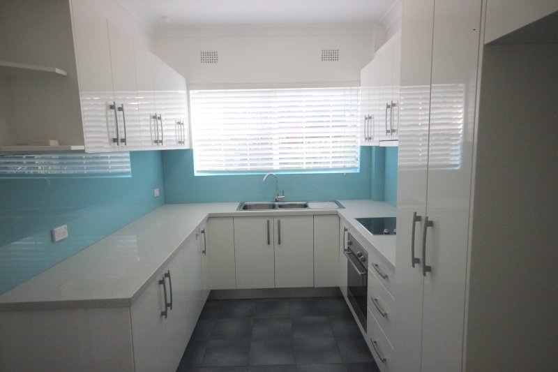 173 Russell Avenue DOLLS POINT 2