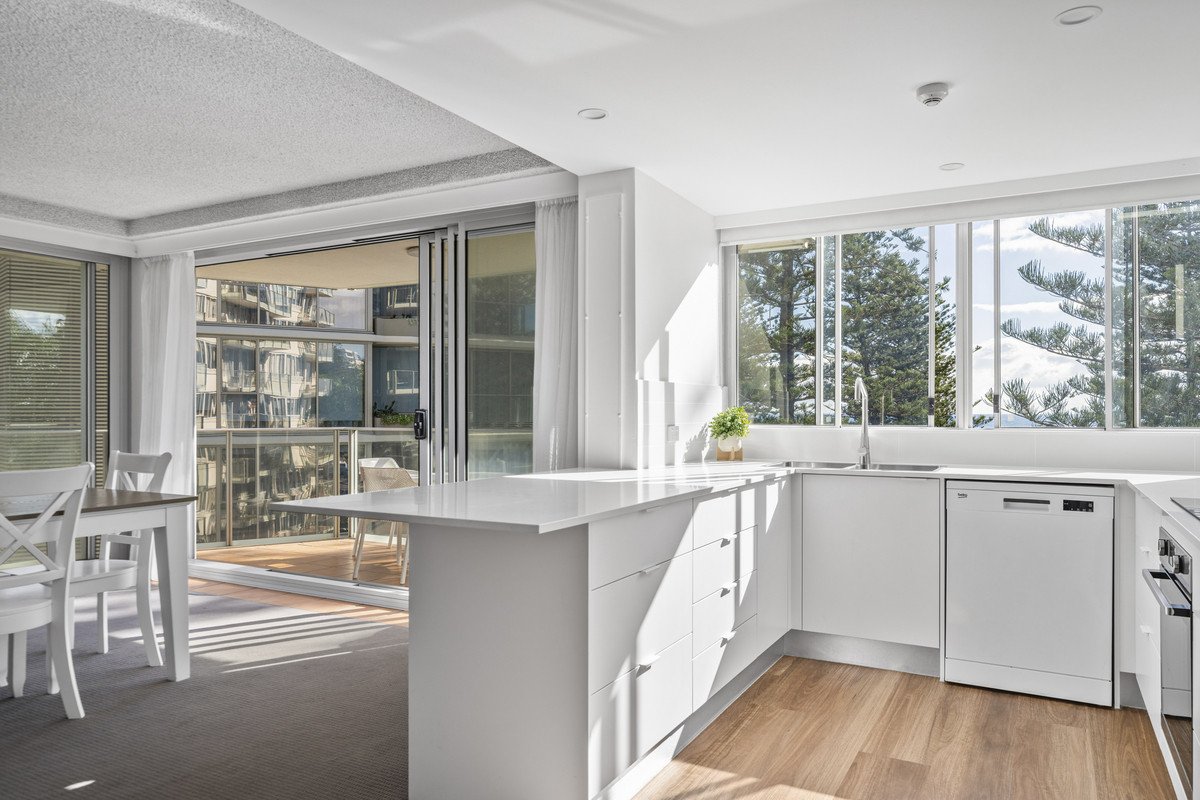 17/30-40 The Esplanade Burleigh Heads 9