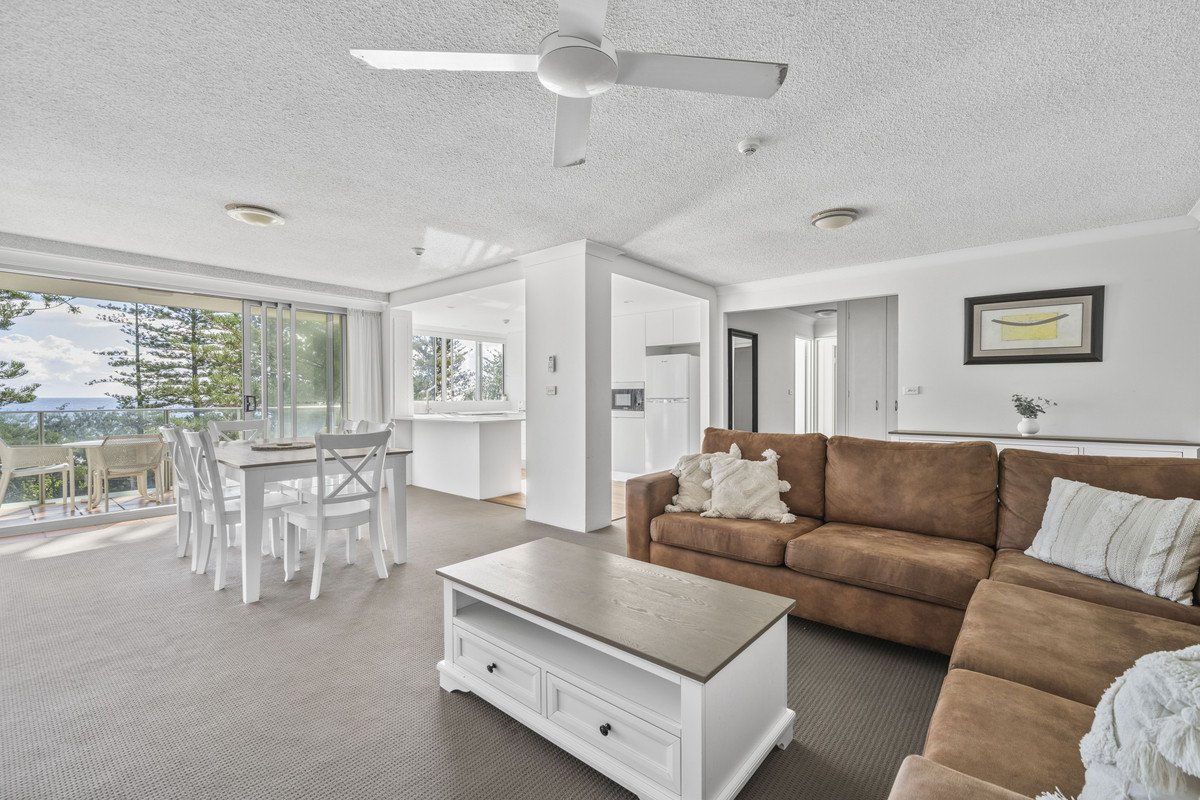 17/30-40 The Esplanade Burleigh Heads 10