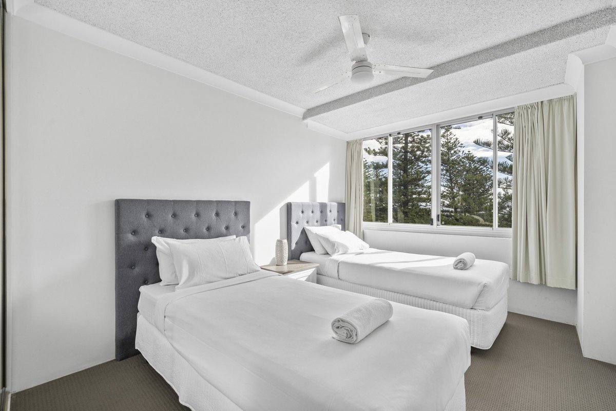 17/30-40 The Esplanade Burleigh Heads 14