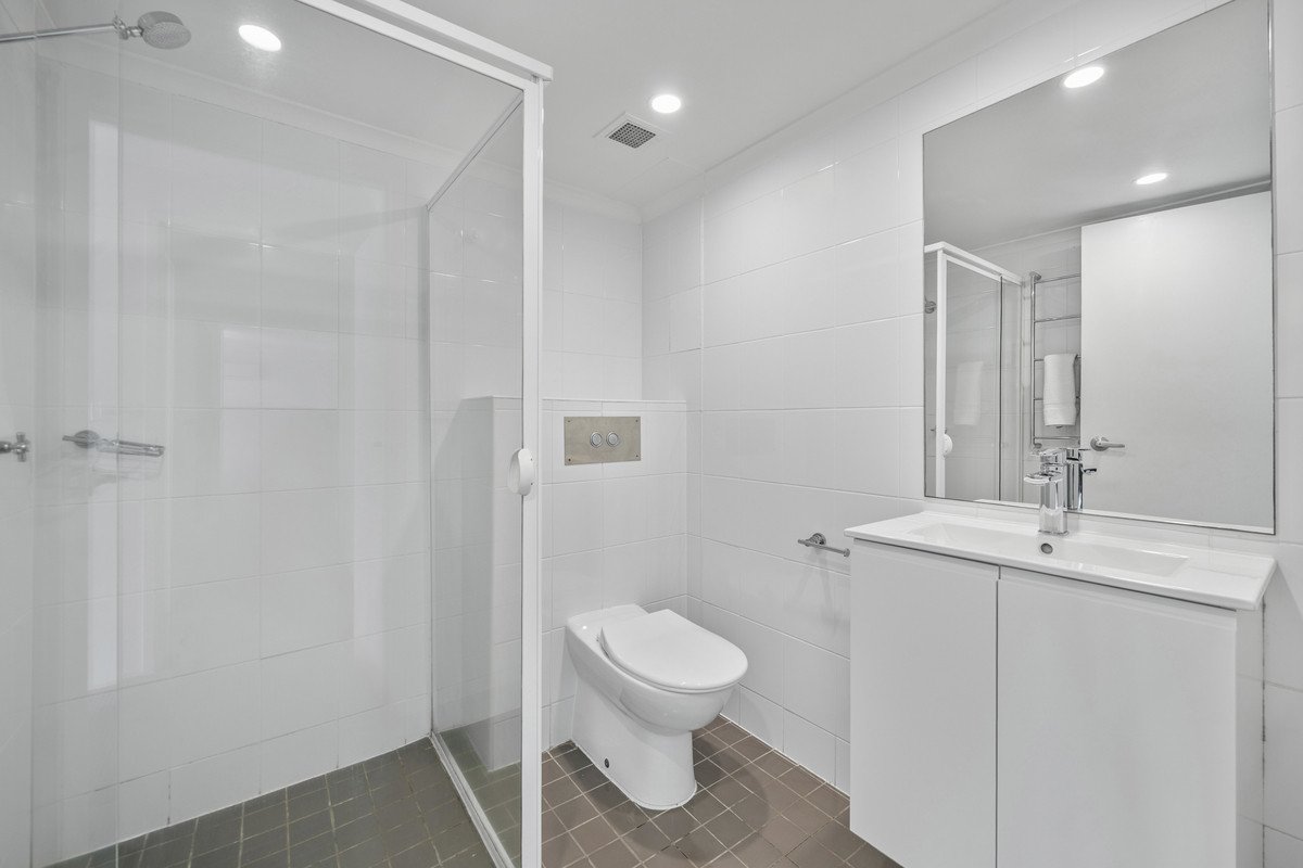 17/30-40 The Esplanade Burleigh Heads 15