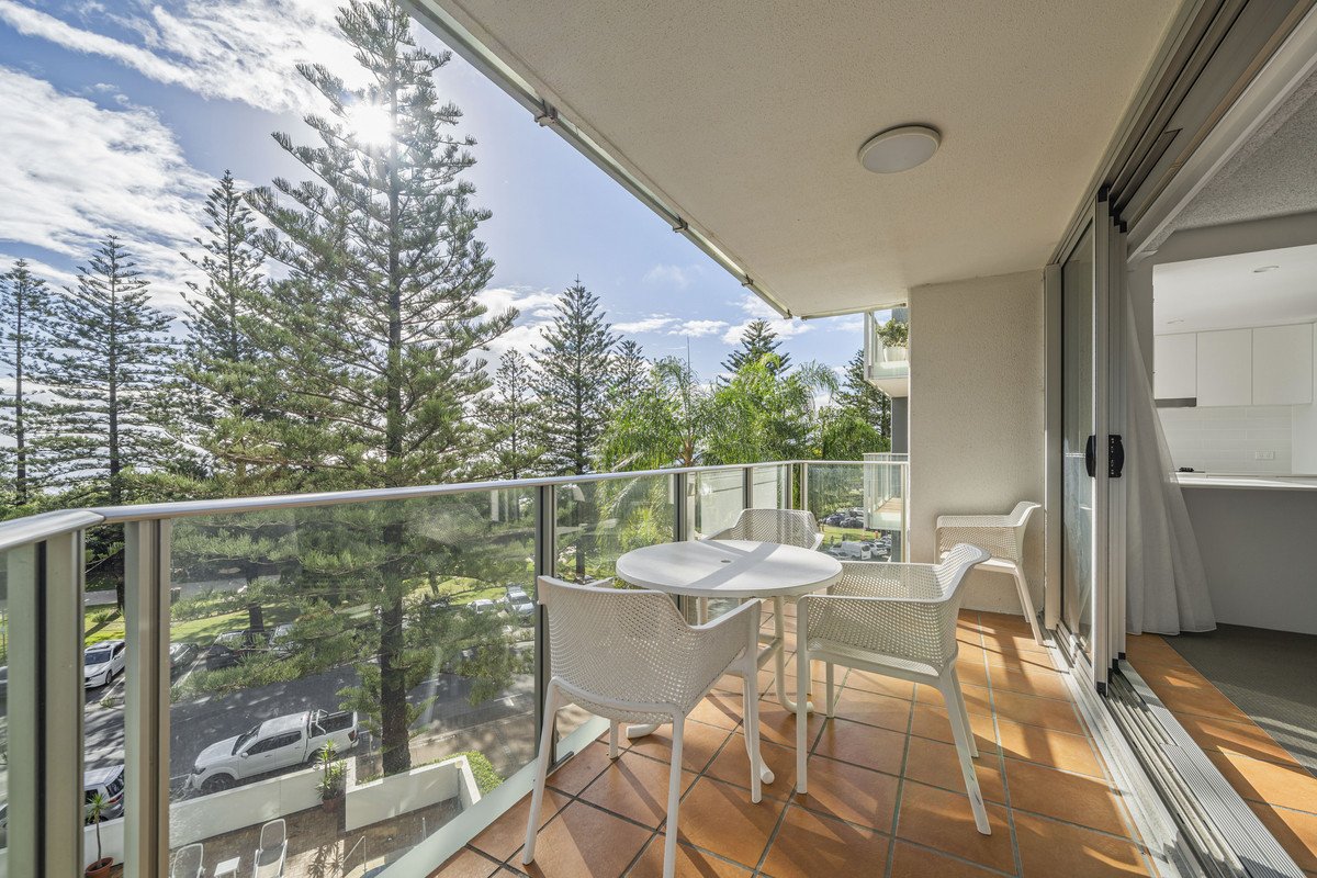 17/30-40 The Esplanade Burleigh Heads 19