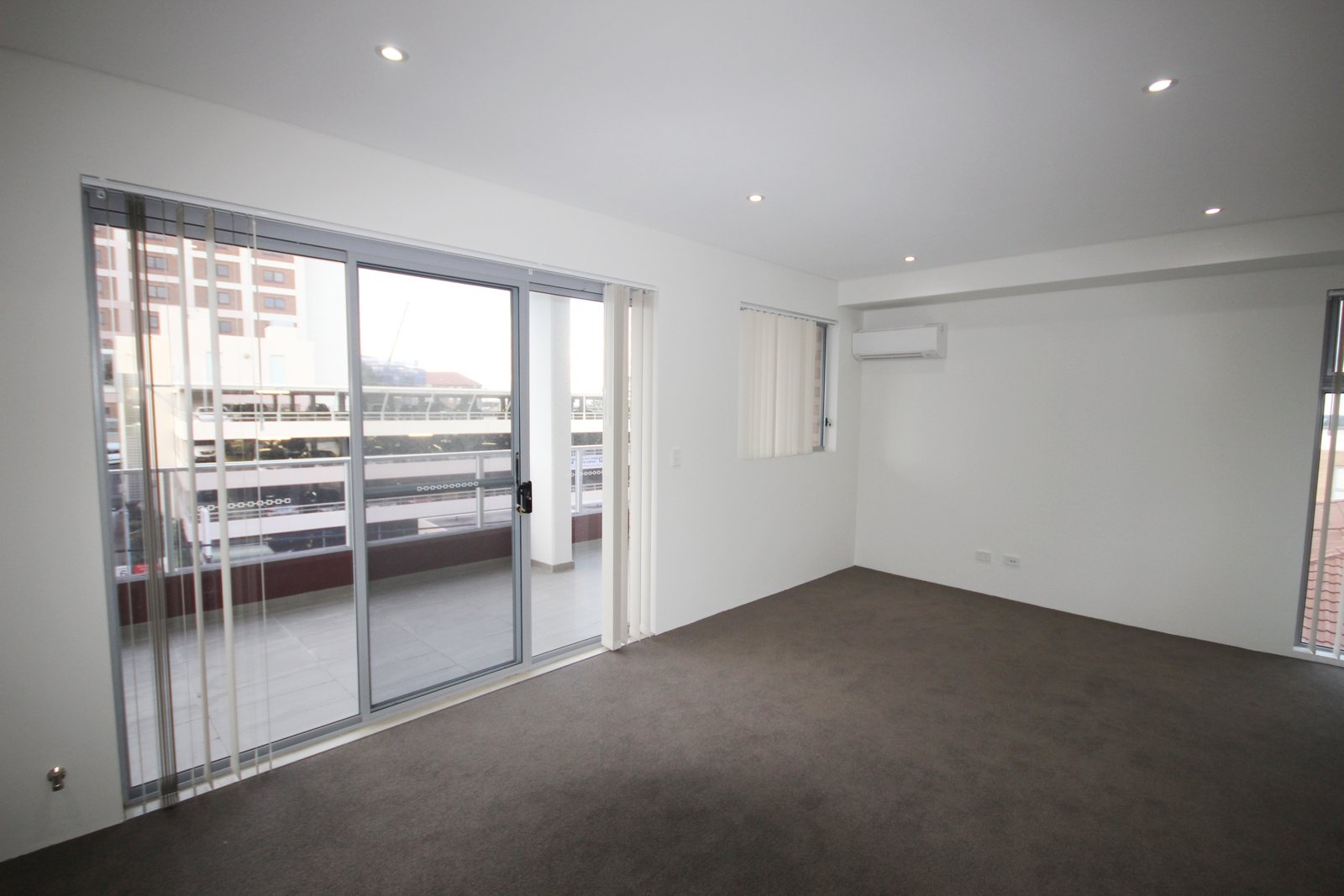 17/33-37 Gray Street KOGARAH 3