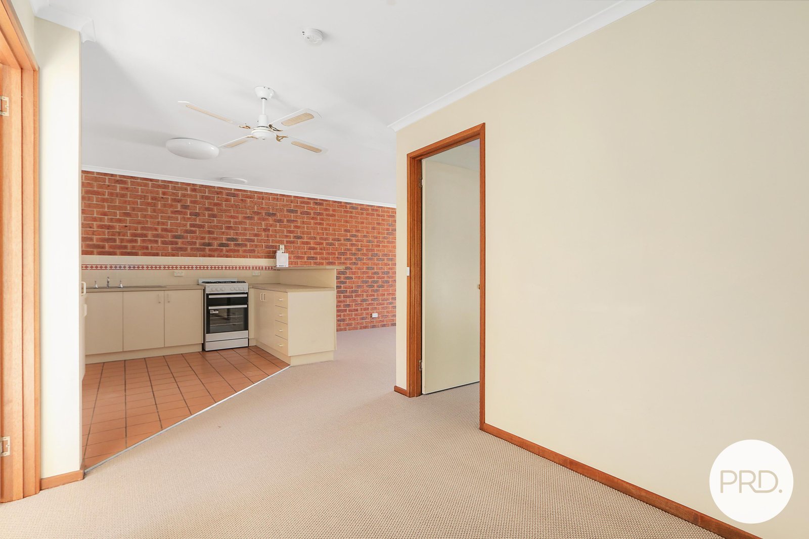 1/736 Lavis Street EAST ALBURY 5