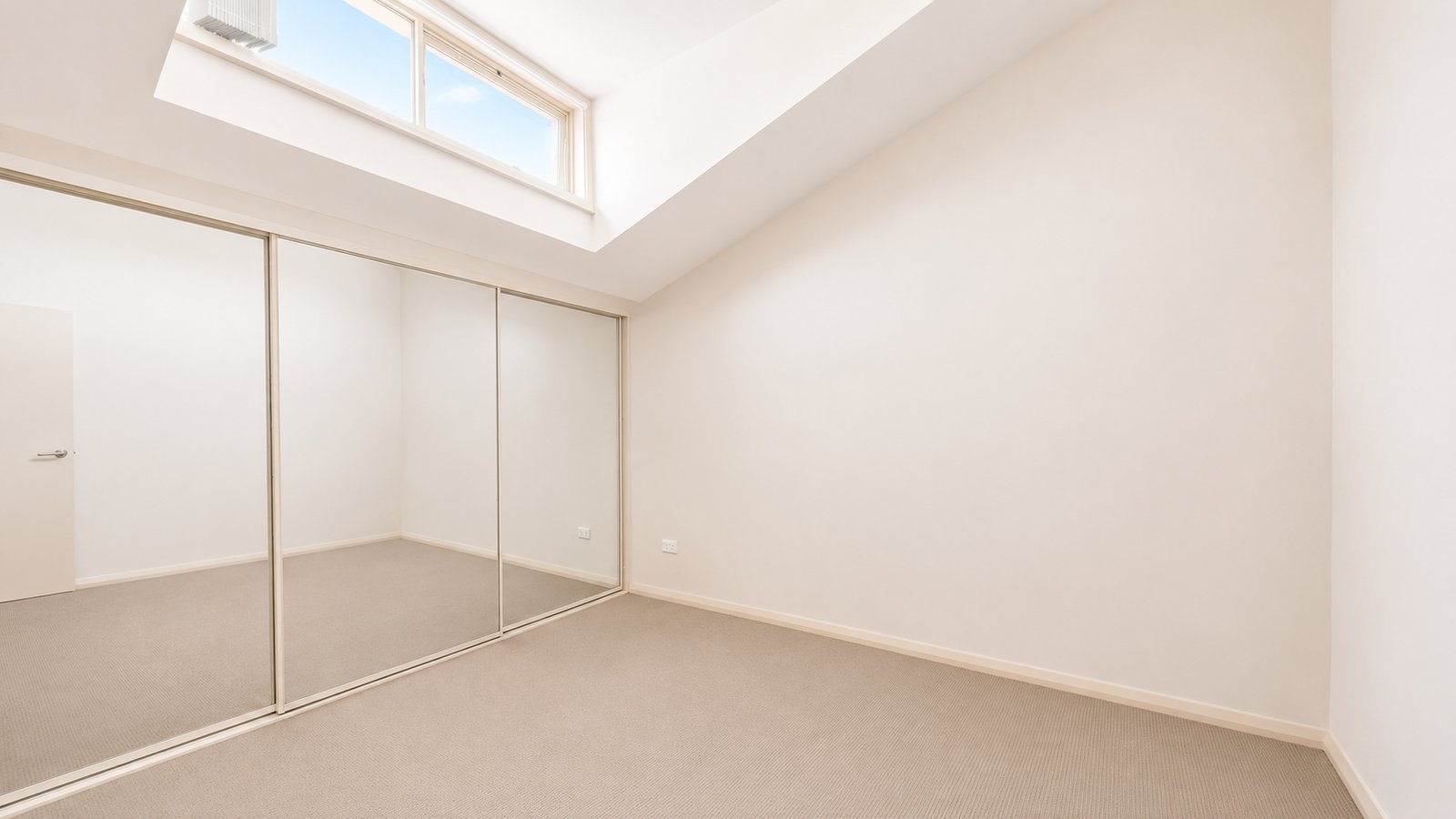 17/4-6 Freeman Street WARWICK FARM 5