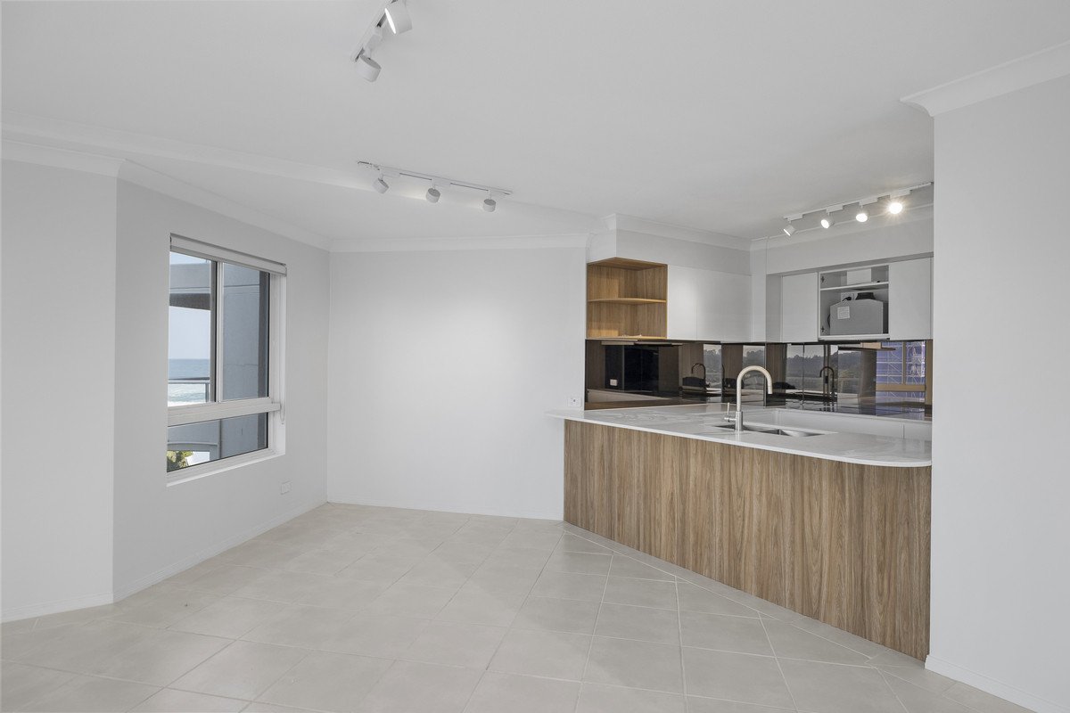 17/4-6 Twenty Fifth Avenue Palm Beach 1