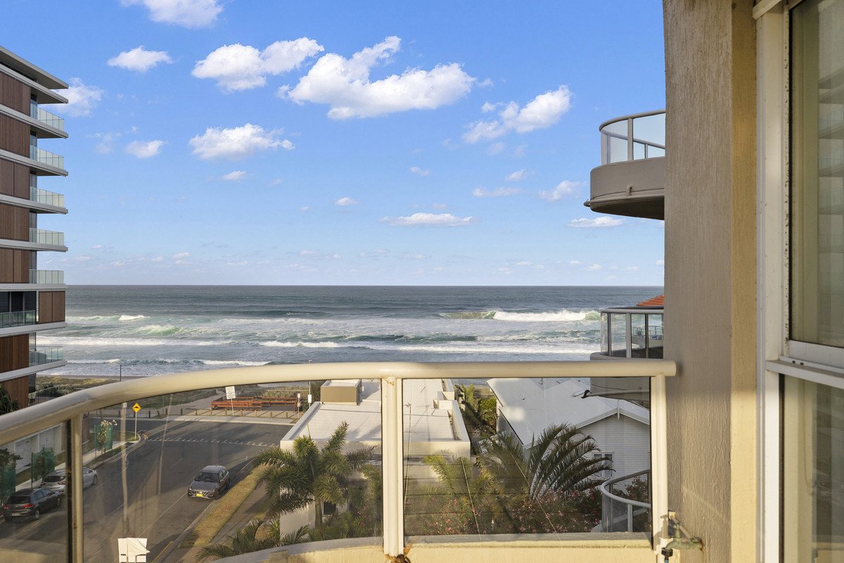 17/4-6 Twenty Fifth Avenue Palm Beach 2