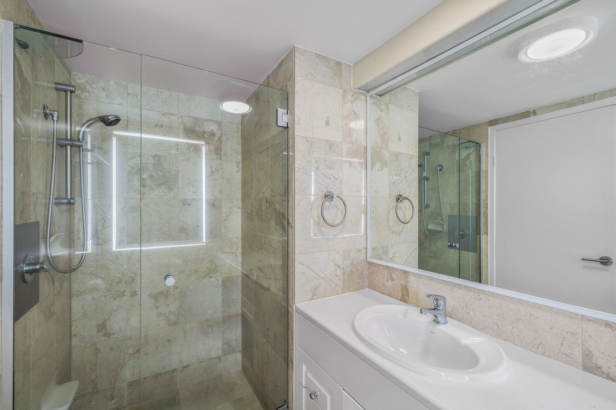 17/4-6 Twenty Fifth Avenue Palm Beach 8