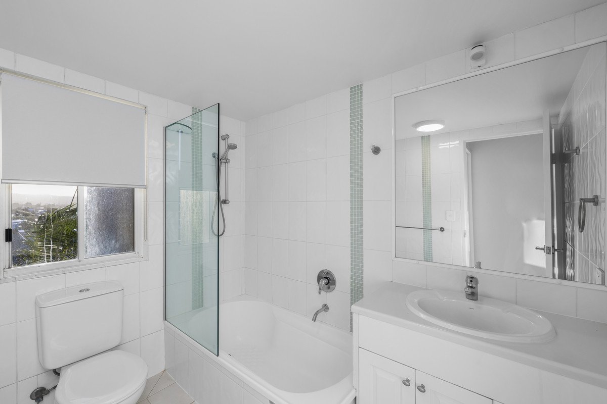 17/4-6 Twenty Fifth Avenue Palm Beach 10