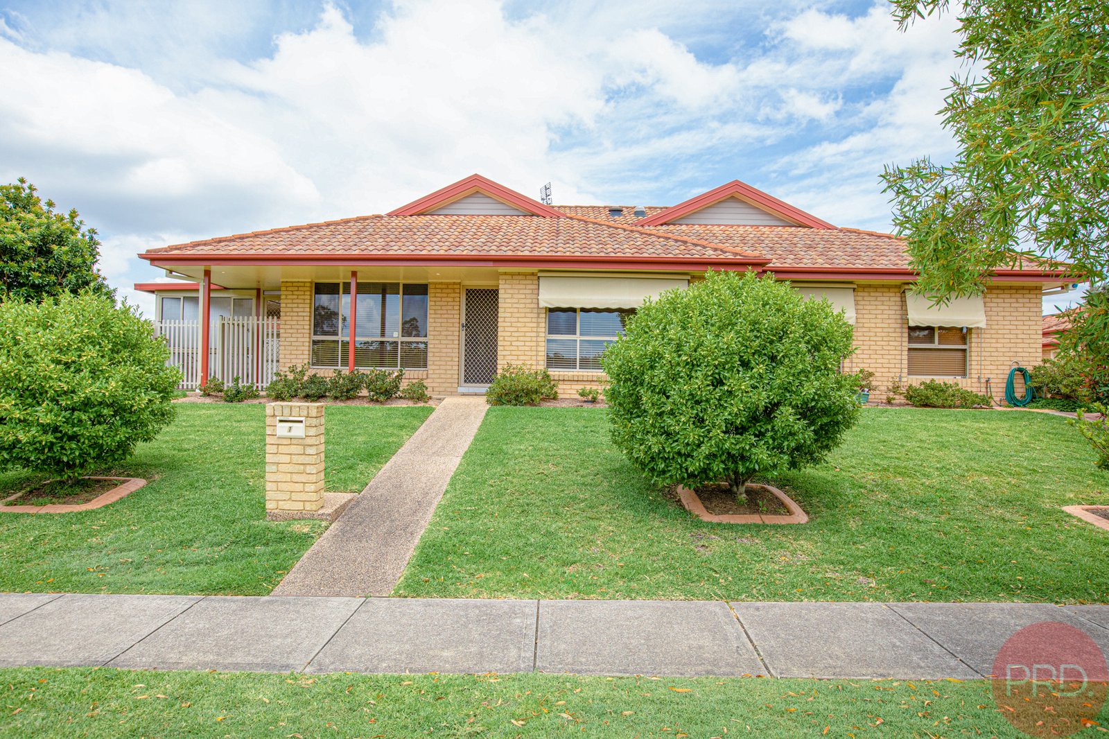 1/74-76 Worcester Drive EAST MAITLAND 1