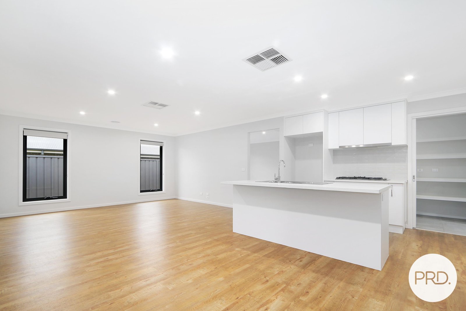 174 Brooklyn Drive THURGOONA 3