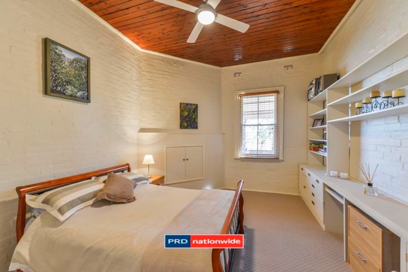 174 Carthage Street TAMWORTH 3