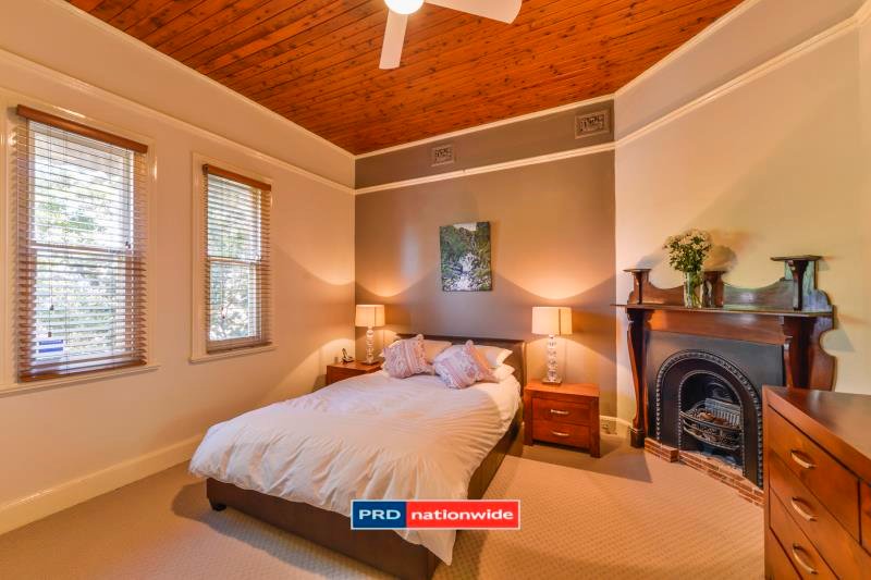 174 Carthage Street TAMWORTH 2